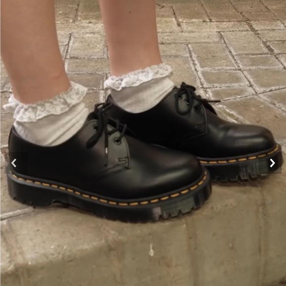Dr. Martens - 1461 BEX SMOOTH LEATHER OXFORDS (SIZE 7) - Picture 1 of 7